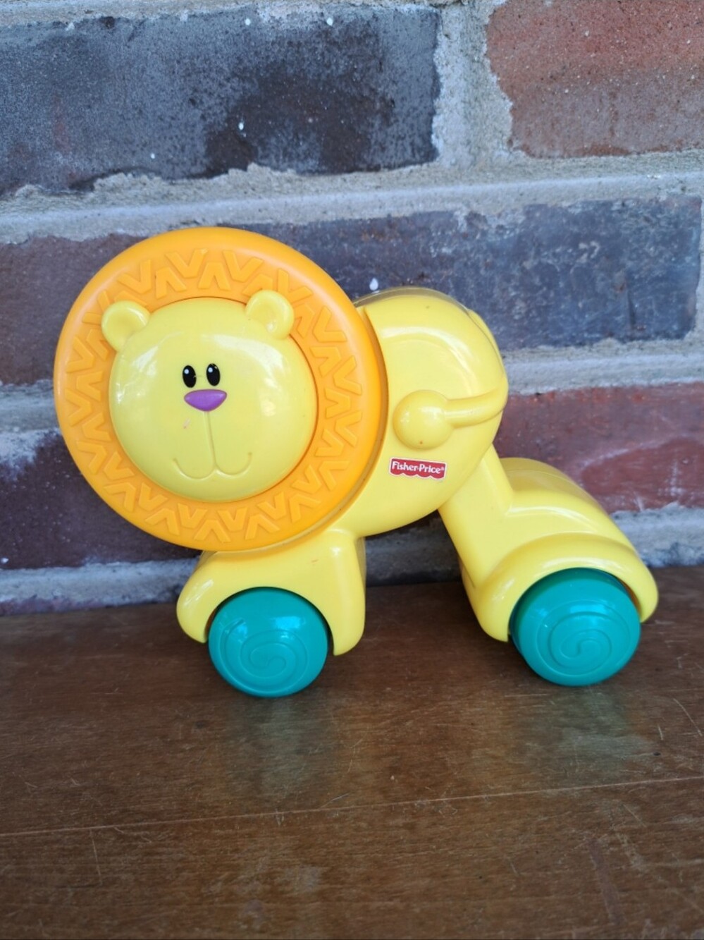 2011 Fisher Price Mattel Unisex Lion Baby Toddler Motorskills Toy